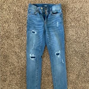 Aeropostale High Rise Ripped/Patched Skinny Jeans